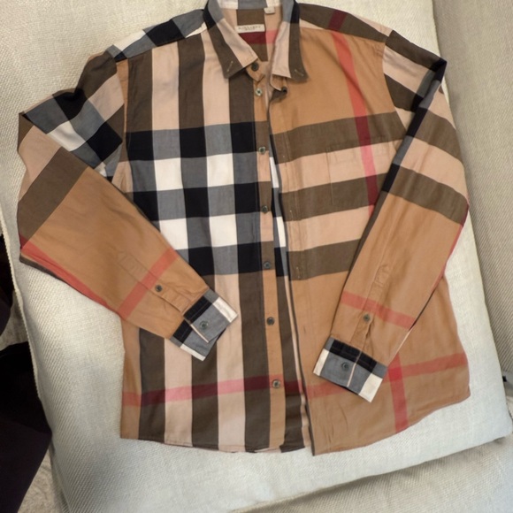 Burberry shirt - Picture 9 of 10